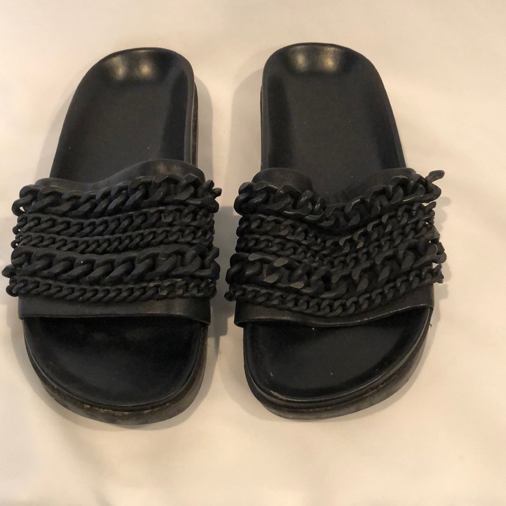 Kendal & Kylie Chain Slides